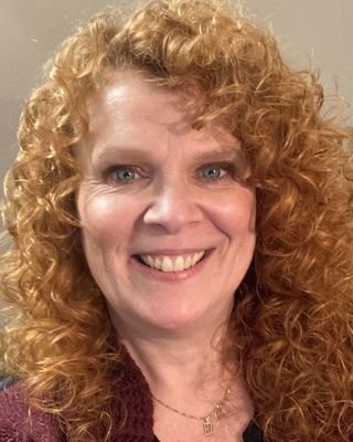 Delia Comer profile image